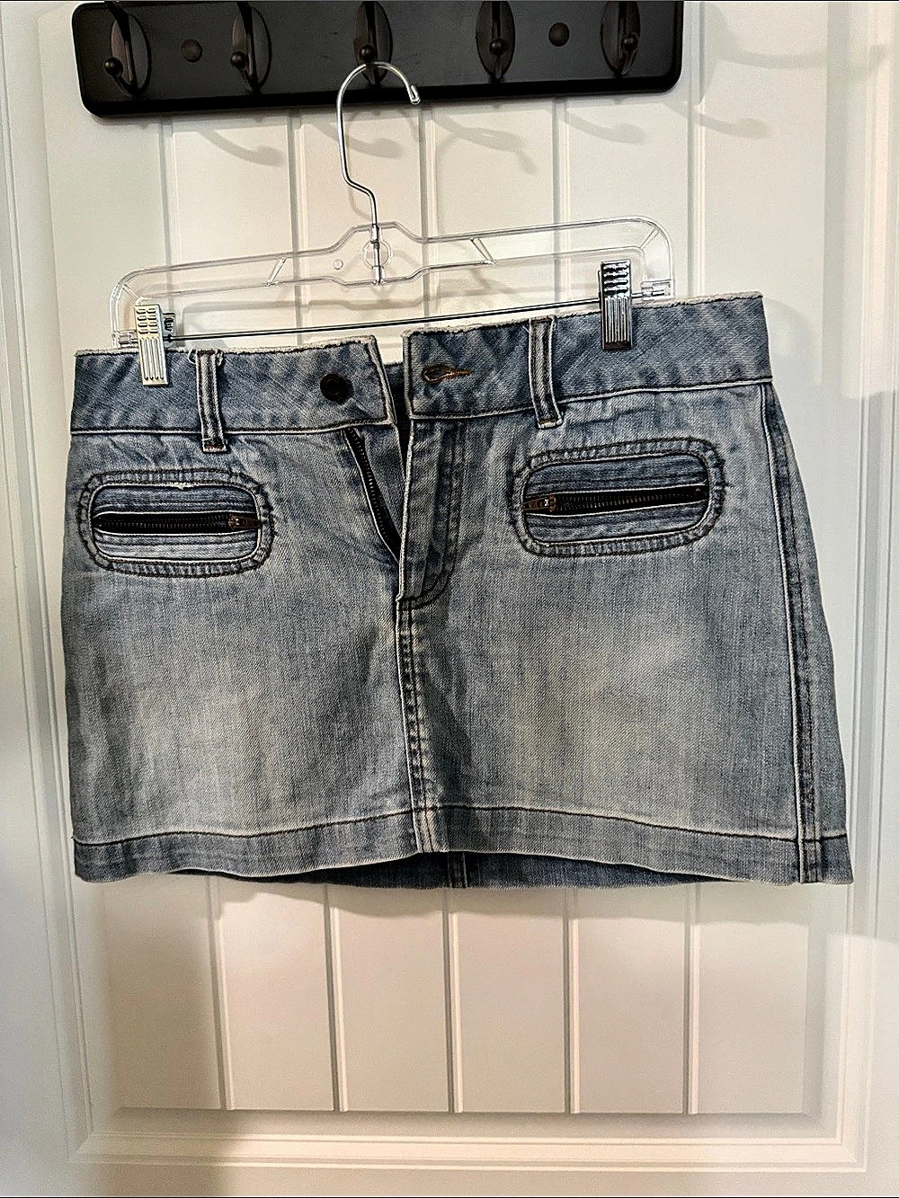 American Eagle Women's Denim Mini Skirt Size 6